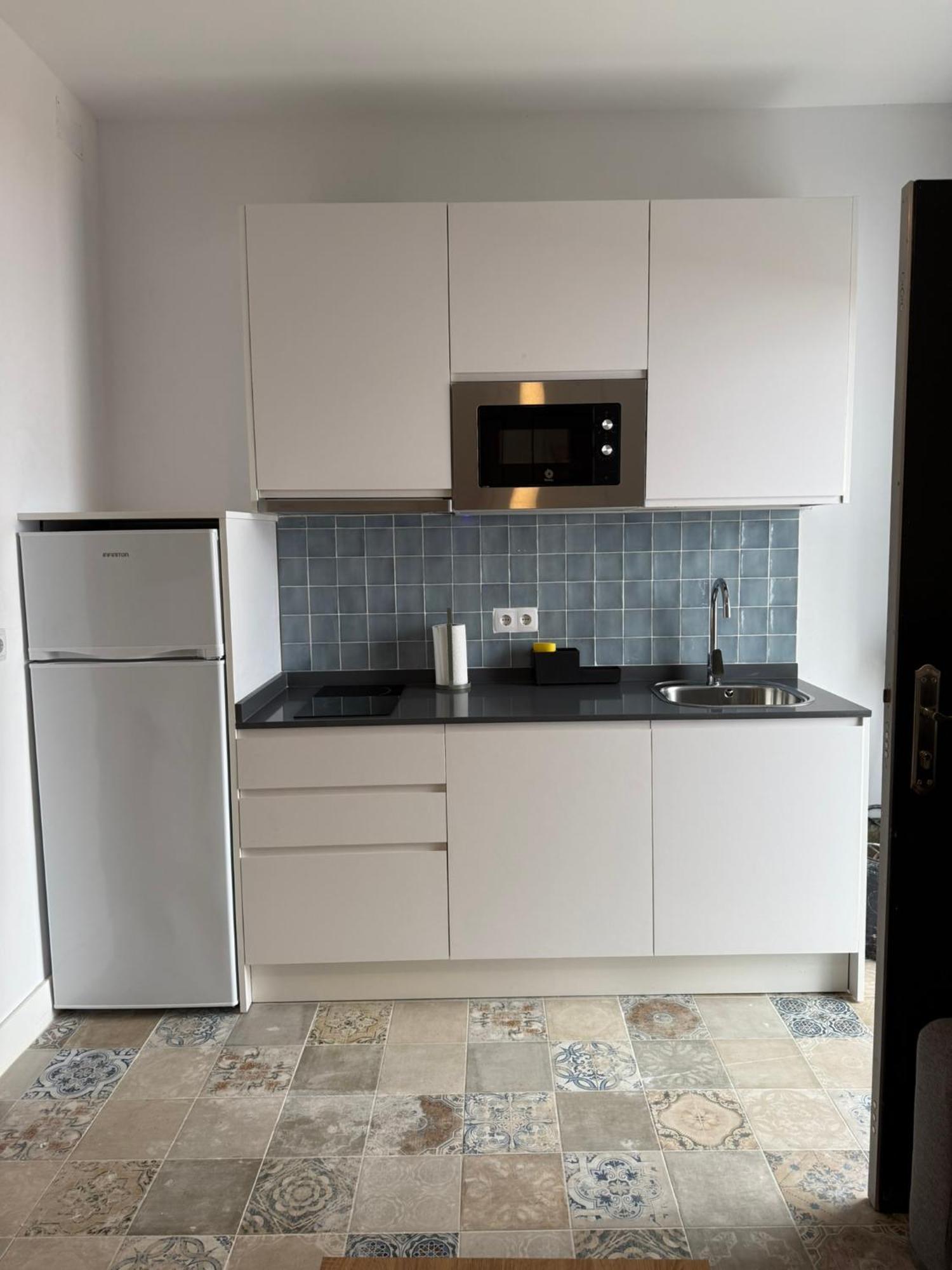 The Sunnydise Apartments マラガ エクステリア 写真